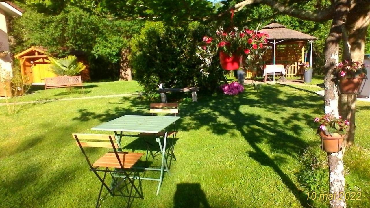Le Clos Des Palombes Wifi Climatisation Saint-Pierre-du-Mont  Eksteriør bilde